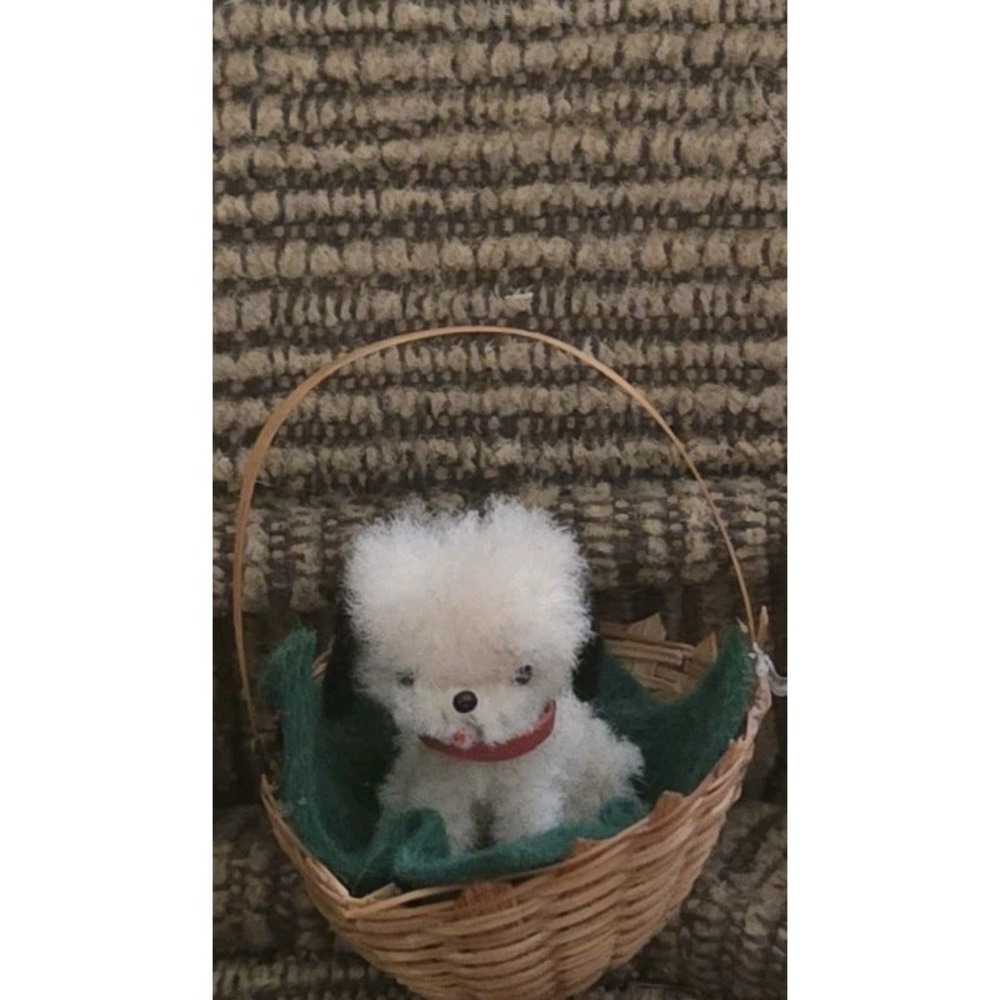 Vintage ARA? 1960's Austria Dog Dalmation In‎ Basket Toy  1.25" x 1 " Figure